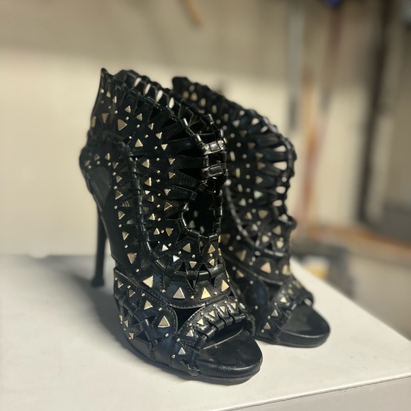 Bebé Black high heels - Picture 1 of 8